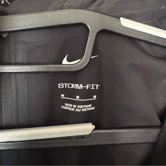 Nike Storm-Fit Run Division Elite Running Jacket - Picture 11 of 14